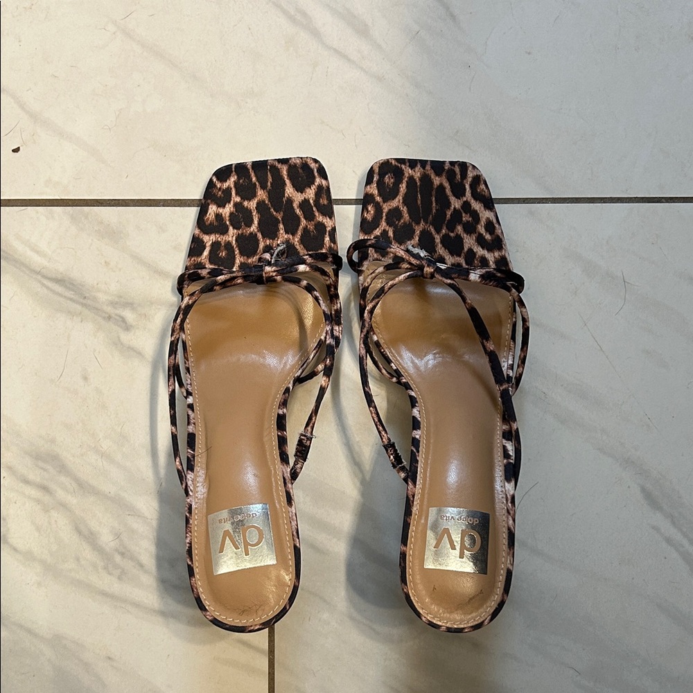 Dolce Vita Size 9 Leopard Print Strappy Heels